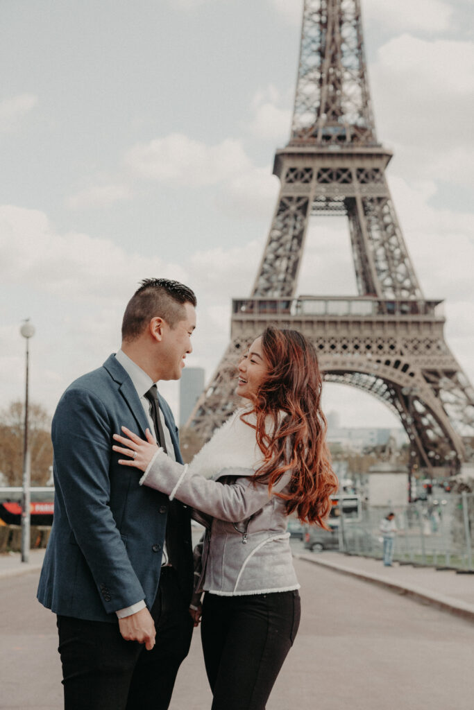 Demande-en-mariage-surprise-Tour-Eiffel