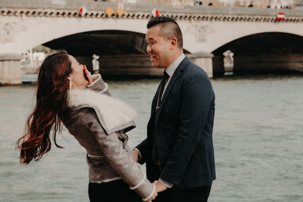Demande-en-mariage-surprise-Tour-Eiffel