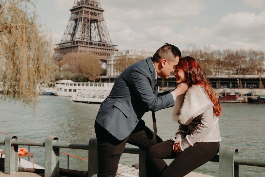 Demande-en-mariage-surprise-Tour-Eiffel