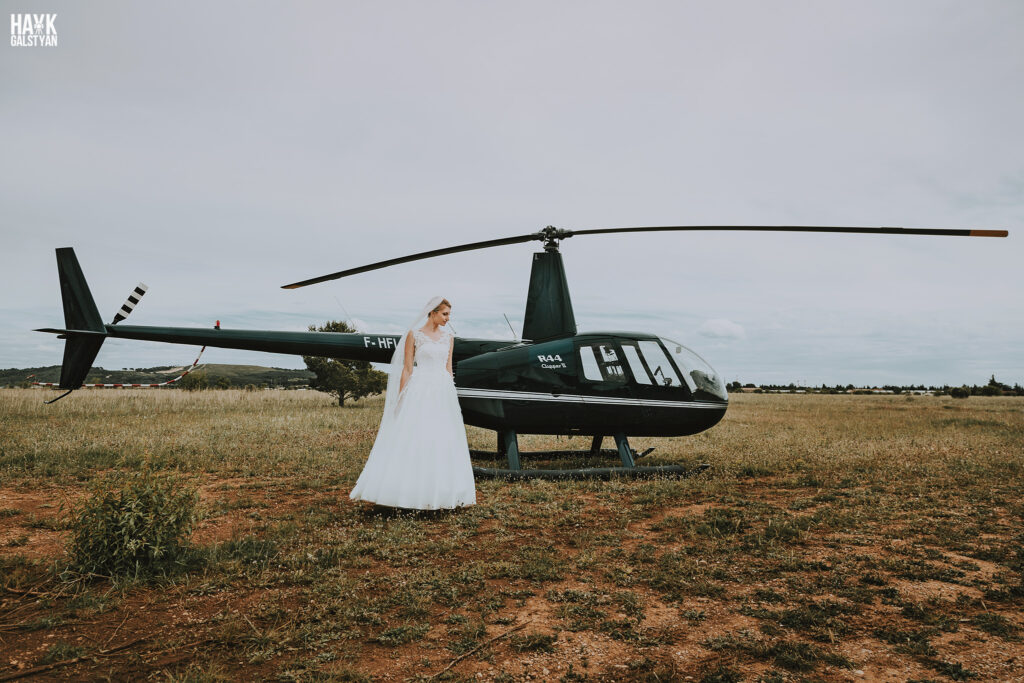 photographe-mariage-avec-arrivee-en-helicoptere