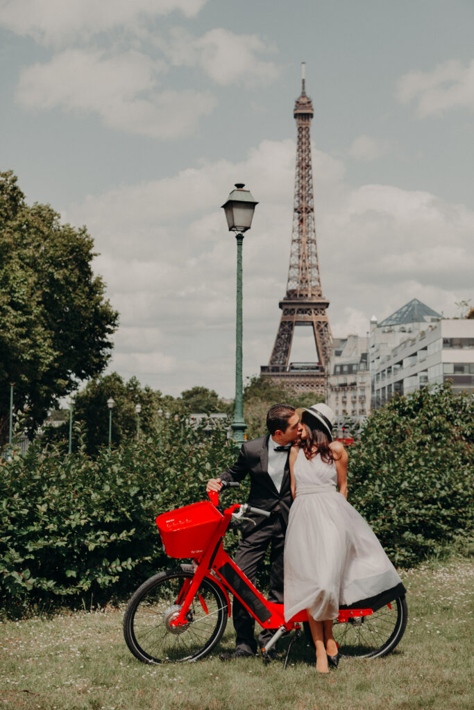 Beautiful-elopement-photographe-mariage-paris