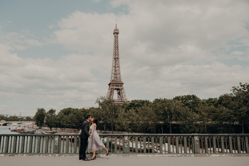 Beautiful-elopement-photographe-mariage-paris