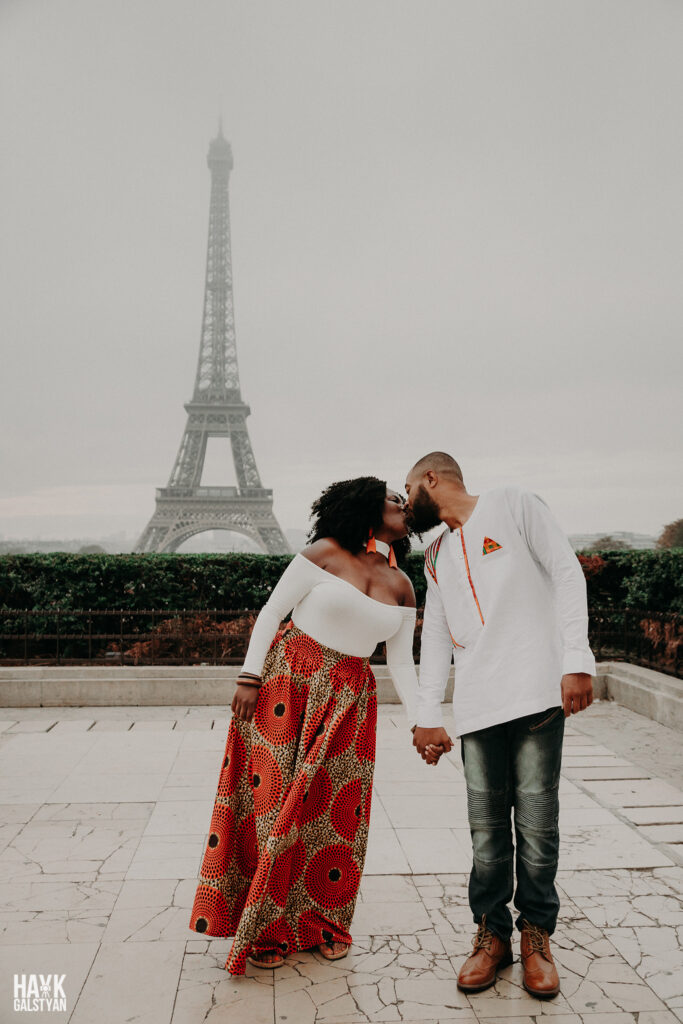 seance-photo-couple-sur-paris