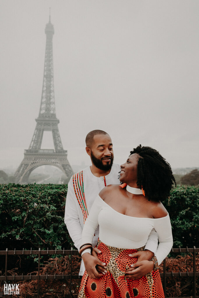 seance-photo-couple-sur-paris
