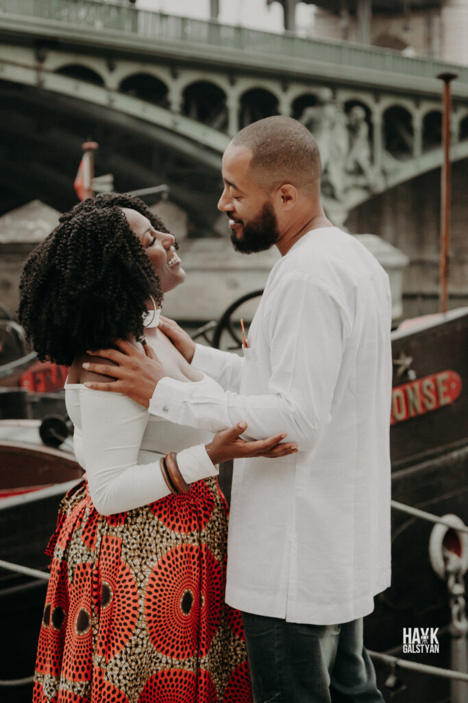 seance-photo-couple-sur-paris